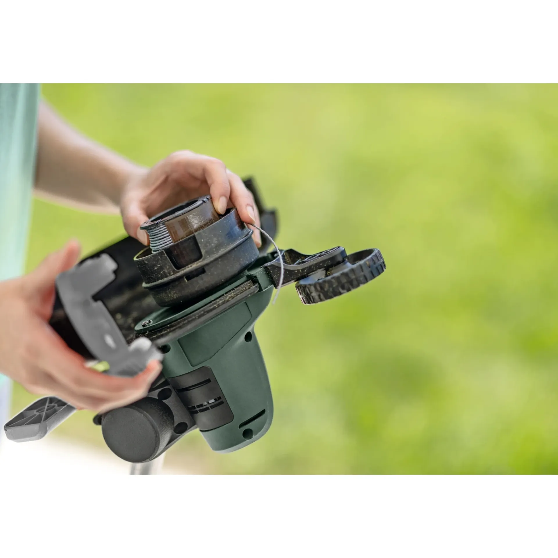 Discount Bosch UNIVERSAL SPOLE MED TRIMMETRÅD 6 M (1,6 MM) TRÅDSPOLE