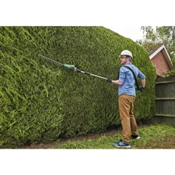 Discount Bosch UNIVERSALHEDGEPOLE 18 HÆKKEKLIPPER 43,0 CM UDEN BATTERI OG LADER