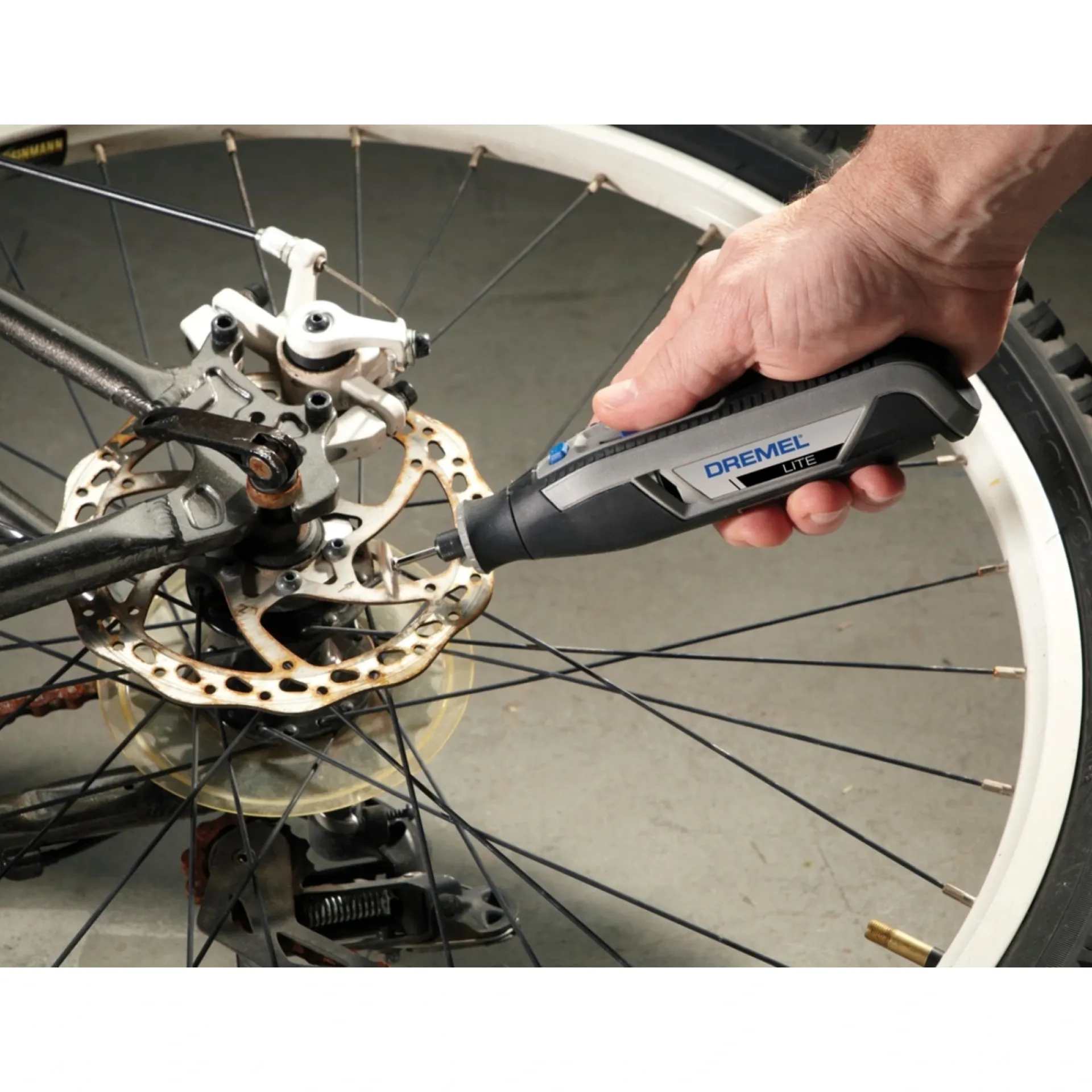 Outlet Dremel ® LITE (7760-15) MULTIVÆRKTØJ AKKU 3,600 V MED BATTERI