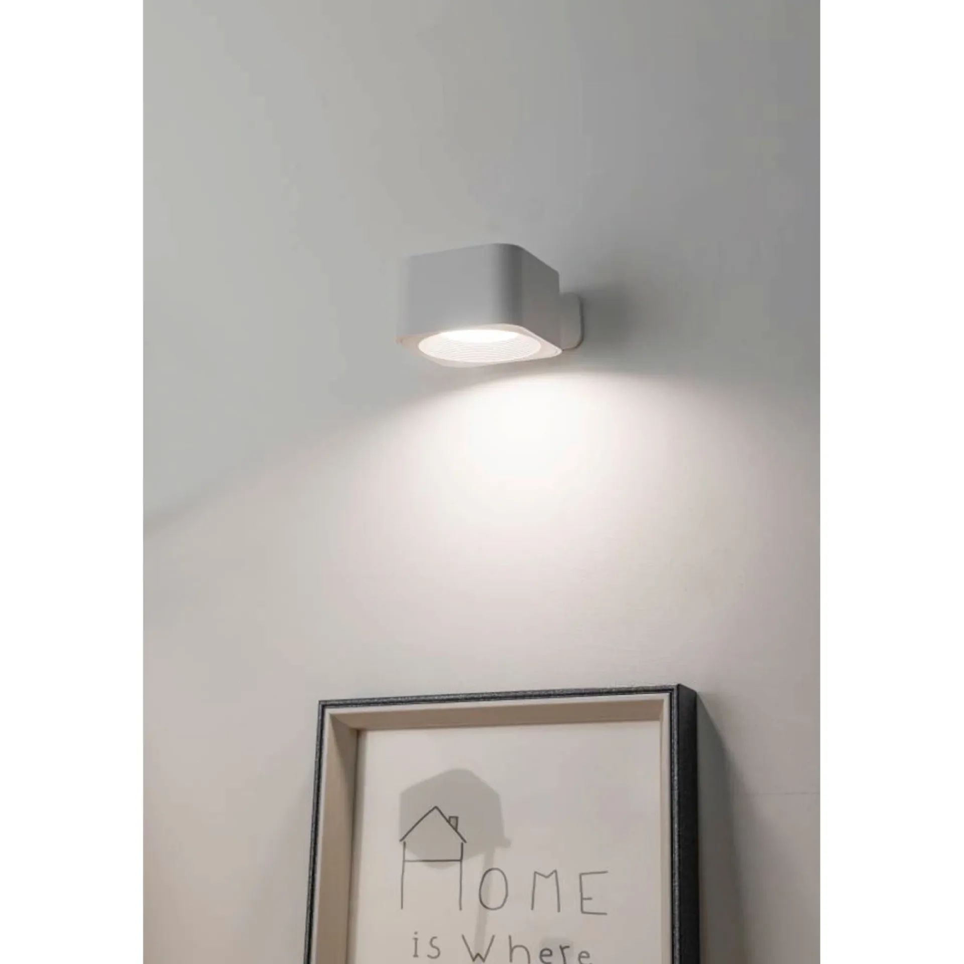 Clearance Eglo MURAGLIE 4-KANT GENOPLADELIG VÆGLAMPE HVID