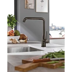 Discount Grohe ESSENCE KØKKENARMATUR SORT