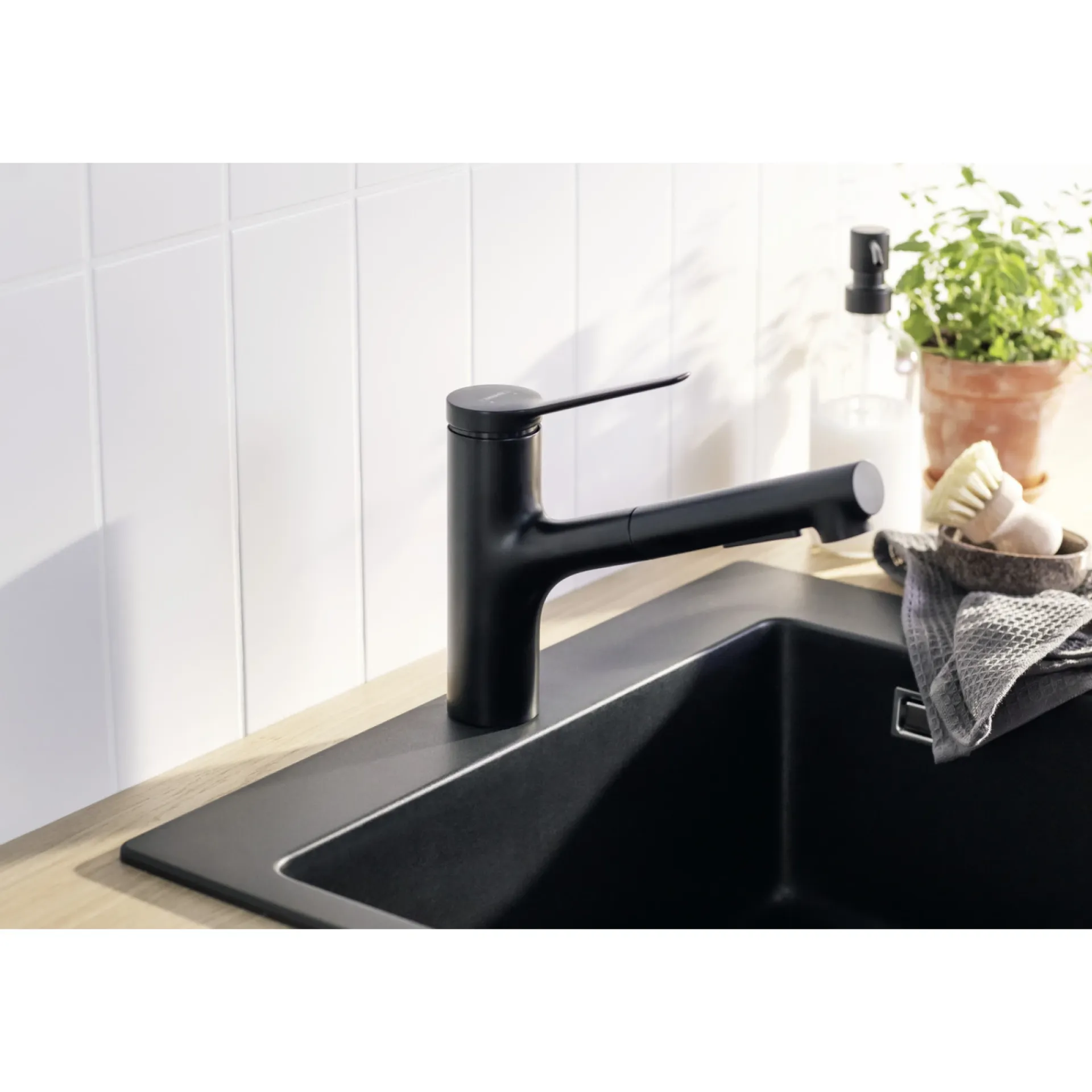 Best Hansgrohe ZESIS M33 150, 2-JET KØKKENARMATUR MAT SORT