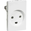 Outlet LK Fuga STIKKONTAKT HVID 1 1/2 MODUL M/JORD
