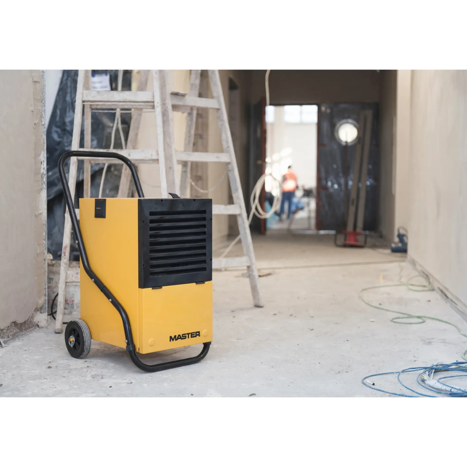 Clearance Master DH 752 AFFUGTER 46,7 LITER/24 TIMER