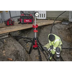 Best MILWAUKEE M18 SAL2-0 ARBEJDSLAMPE 2800 LM