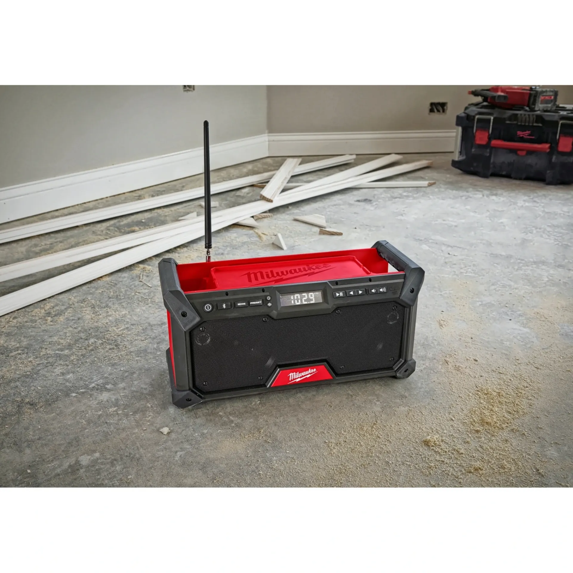 New MILWAUKEE RADDAB+G2-0 RADIO 18V UDEN BATTERI