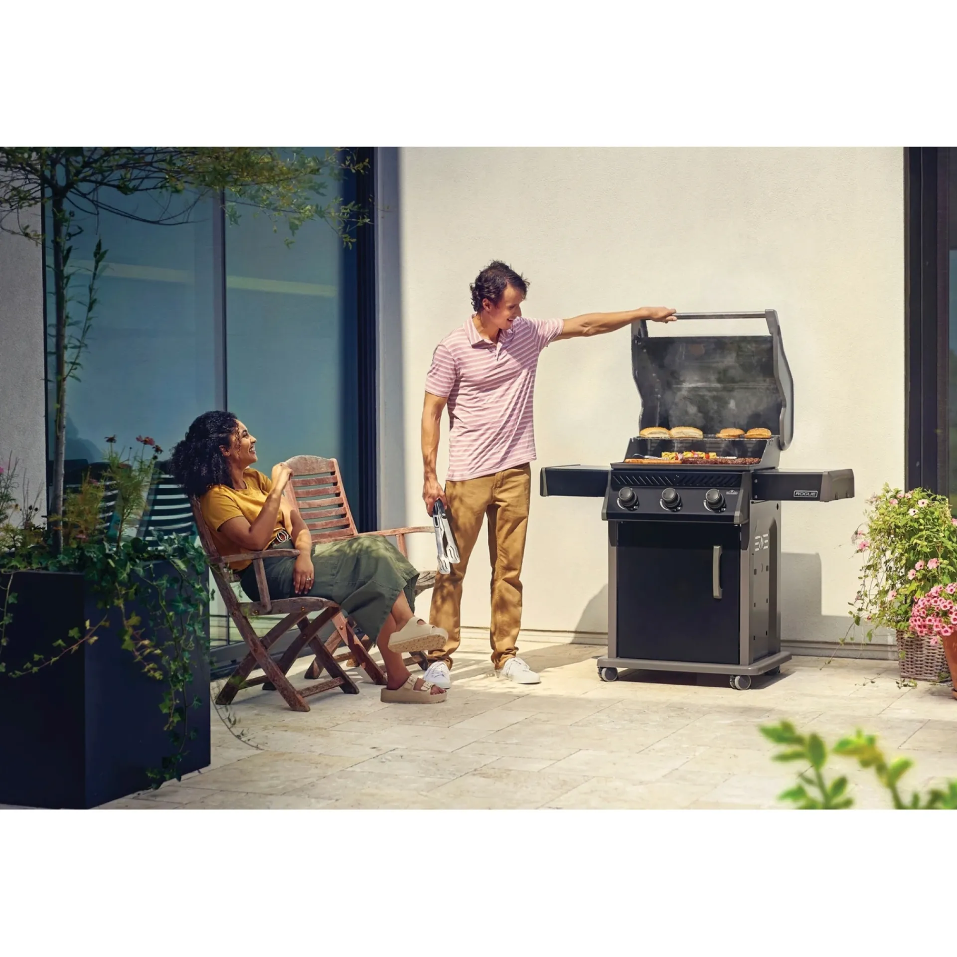 Discount Napoleon ROGUE 425 GASGRILL SORT