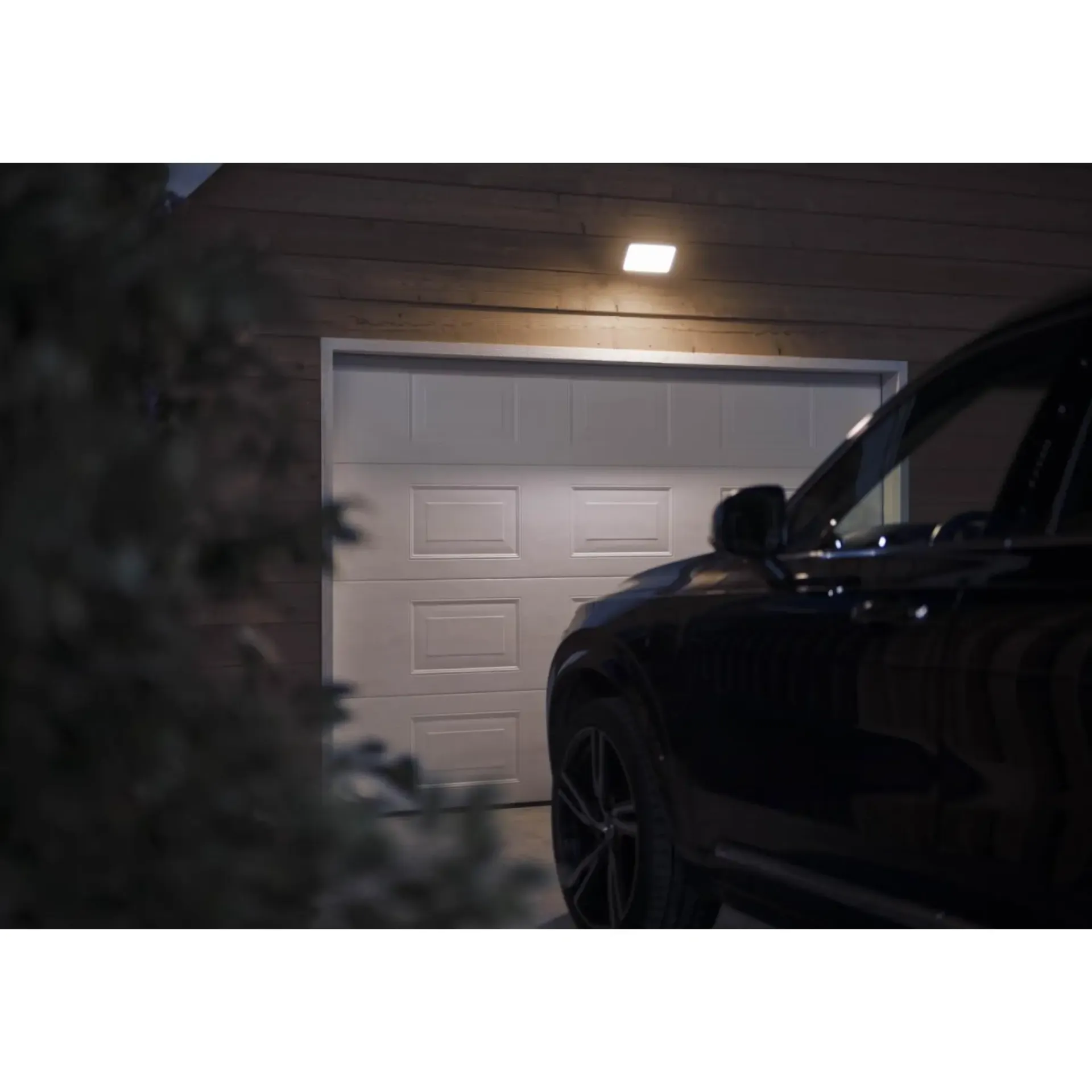 Outlet Philips Hue W WELCOME UDENDØRS VÆGLAMPE 15W SORT