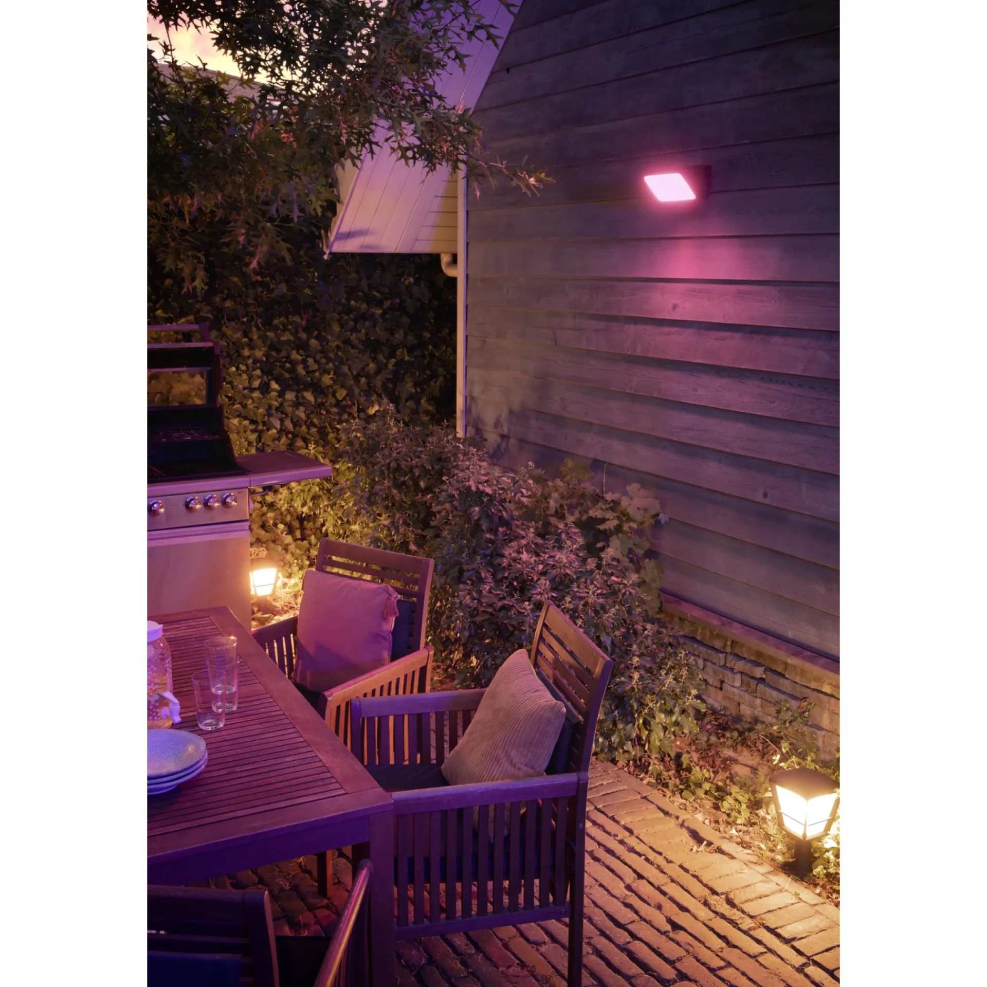 Outlet Philips Hue WCA ECONIC BEDLAMPE SORT 32,2 CM