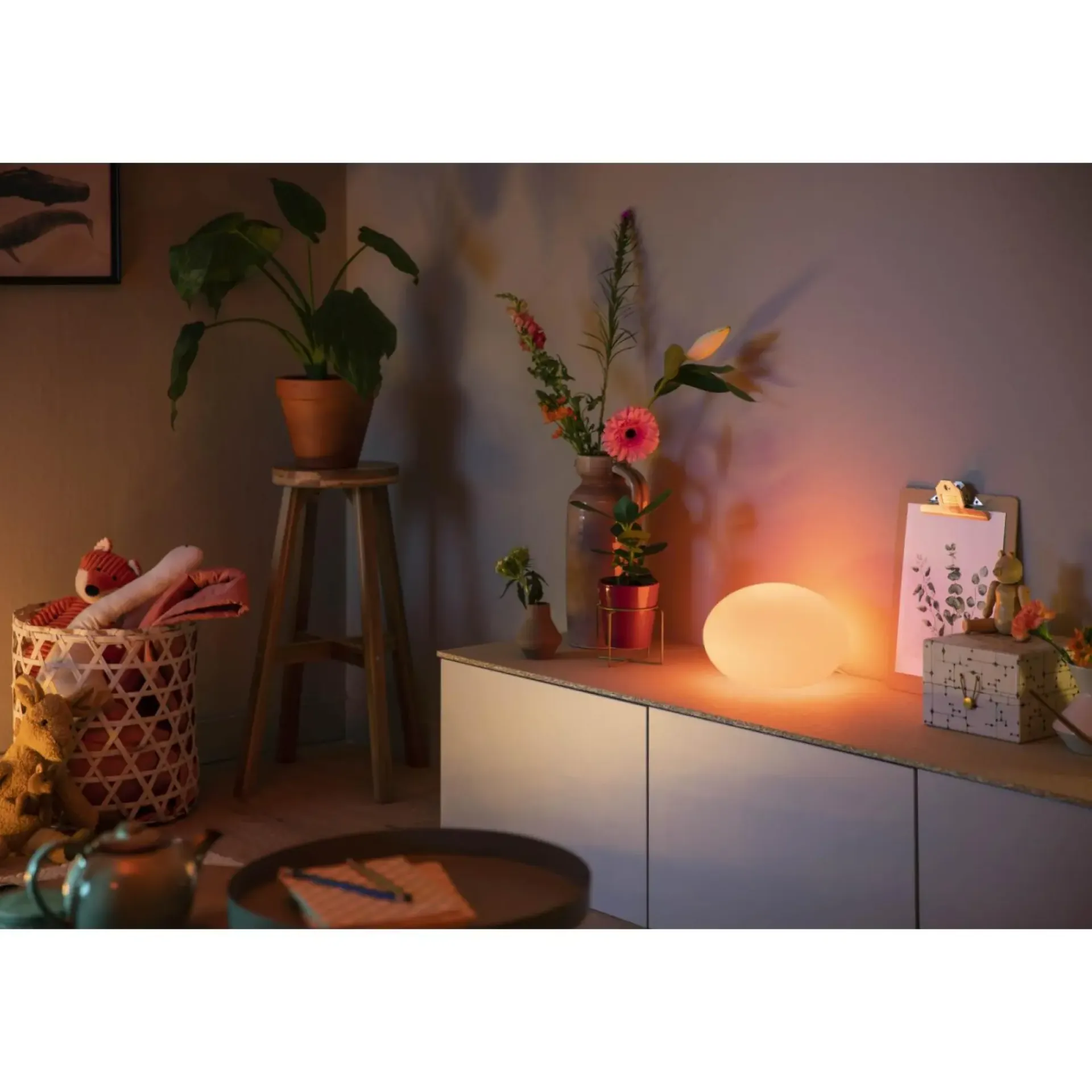 Clearance Philips Hue WCA FLOURISH BORDLAMPE HVID 26,1 CM