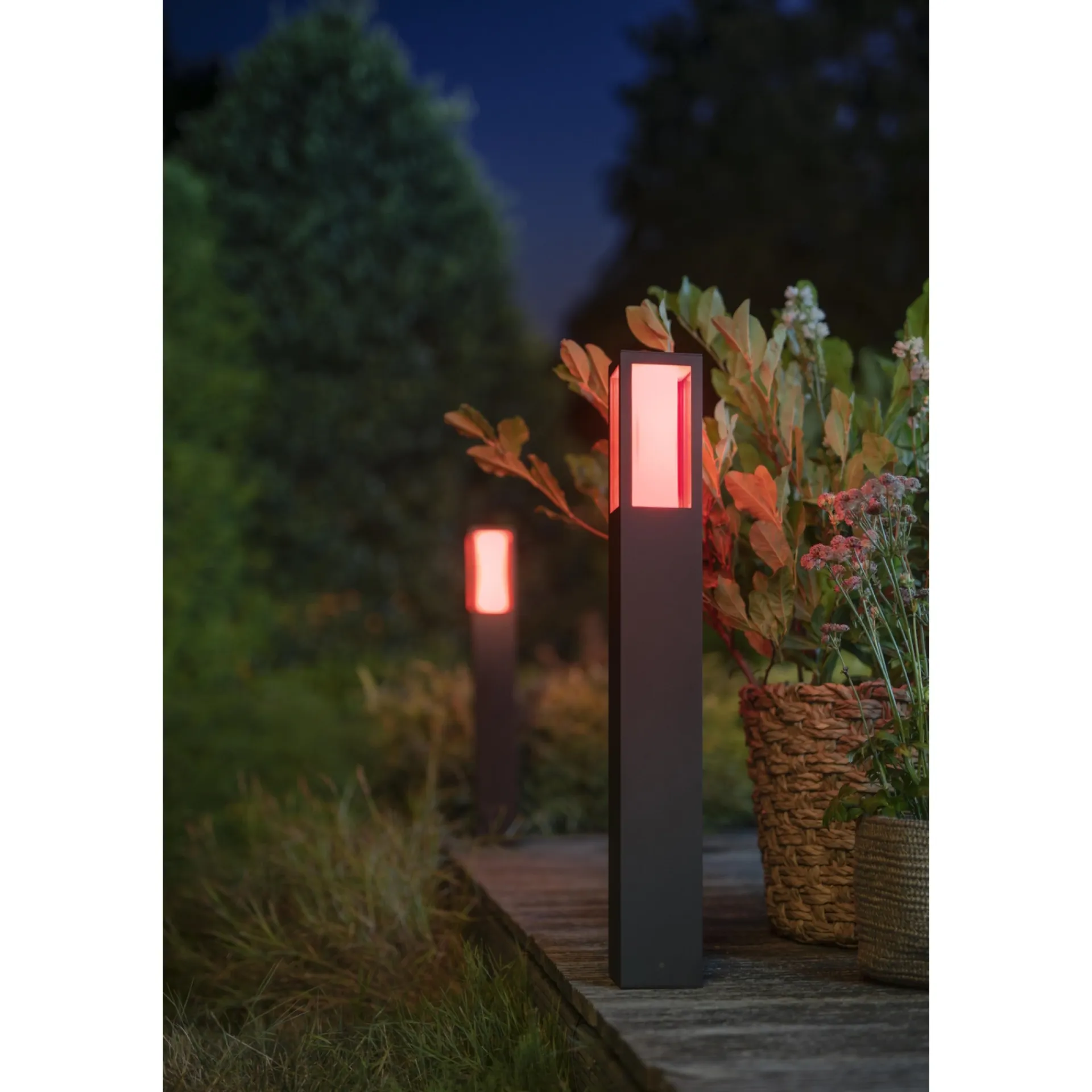 Discount Philips Hue WCA IMPRESS BEDLAMPE SORT 77 CM