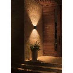 Best Philips Hue WCA RESONATE UDENDØRS VÆGLAMPE 16W SORT