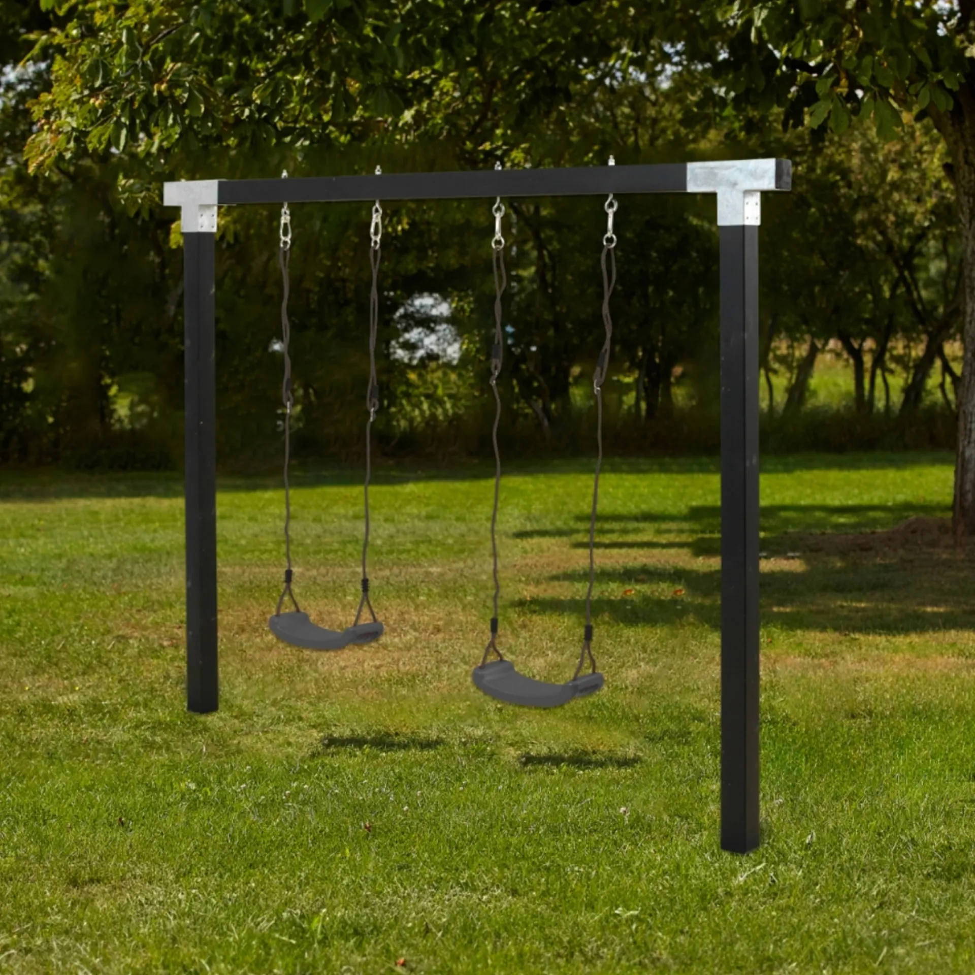Outlet Plus GYNGESTATIV SORT NÅLETRÆ