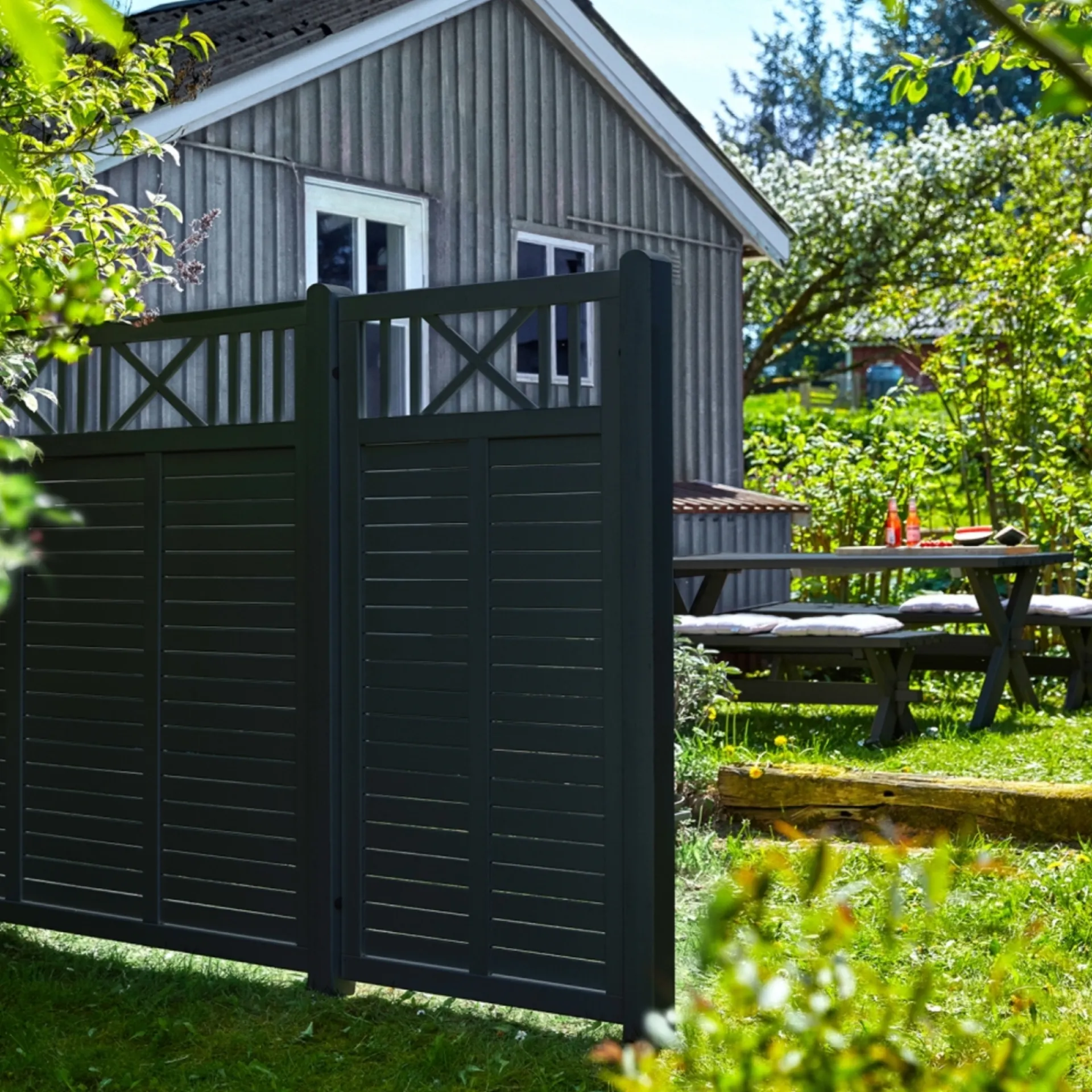 Plus NOSTALGI HEGN FUNGICIDBEHANDLET & GRUNDMALET 2 GANGE SORT 180 X 180 CM