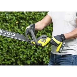 Clearance Ryobi ONE+ RY18HT55A-0 HÆKKEKLIPPER 55 CM UDEN BATTERI OG LADER