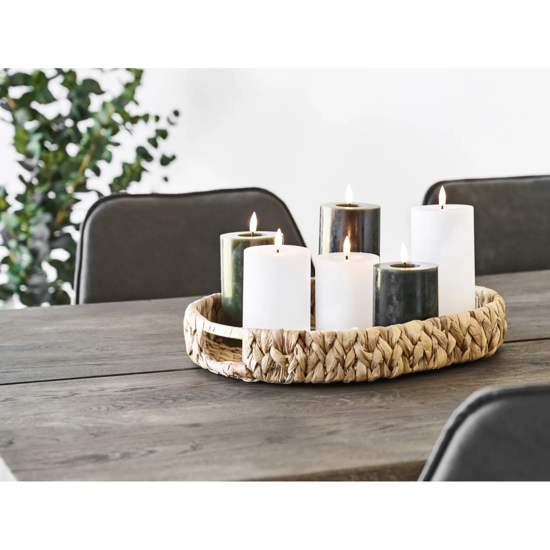 Outlet Veli Line 3-PAK OLIVENGRØNNE Ø 7,5X10+12,5+15 CM LED BLOKLYS