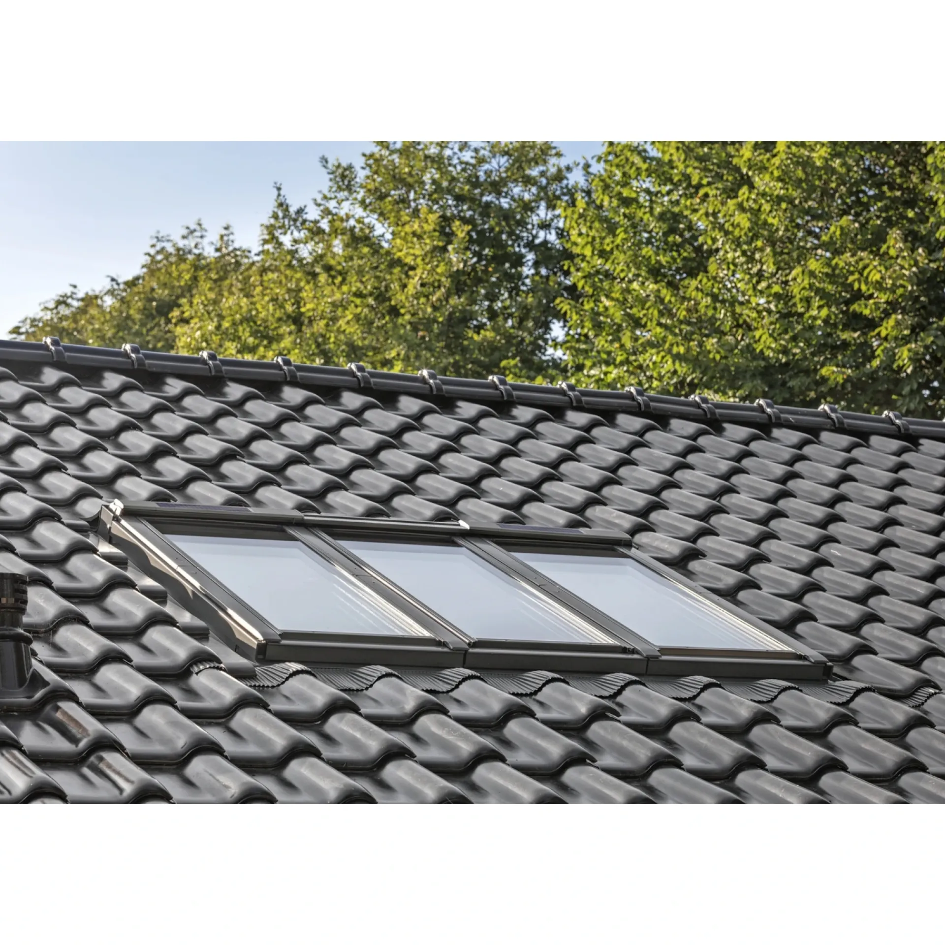 Online Velux STUDIO 3I1 VIPPEVINDUE HVIDMALET TRÆ 188 X 140 CM GGLSFFKF082066